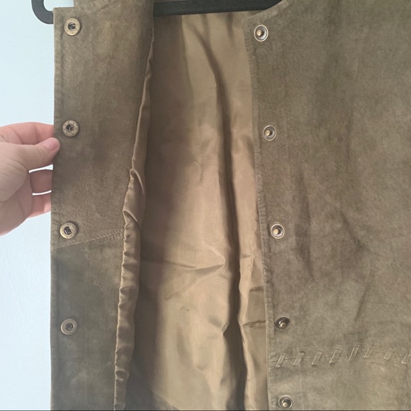 Olive green suede vest - Picture 6 of 6